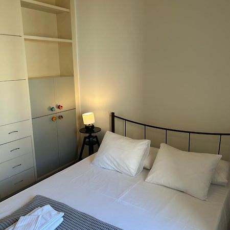 Acropolis Apartment Atene Esterno foto