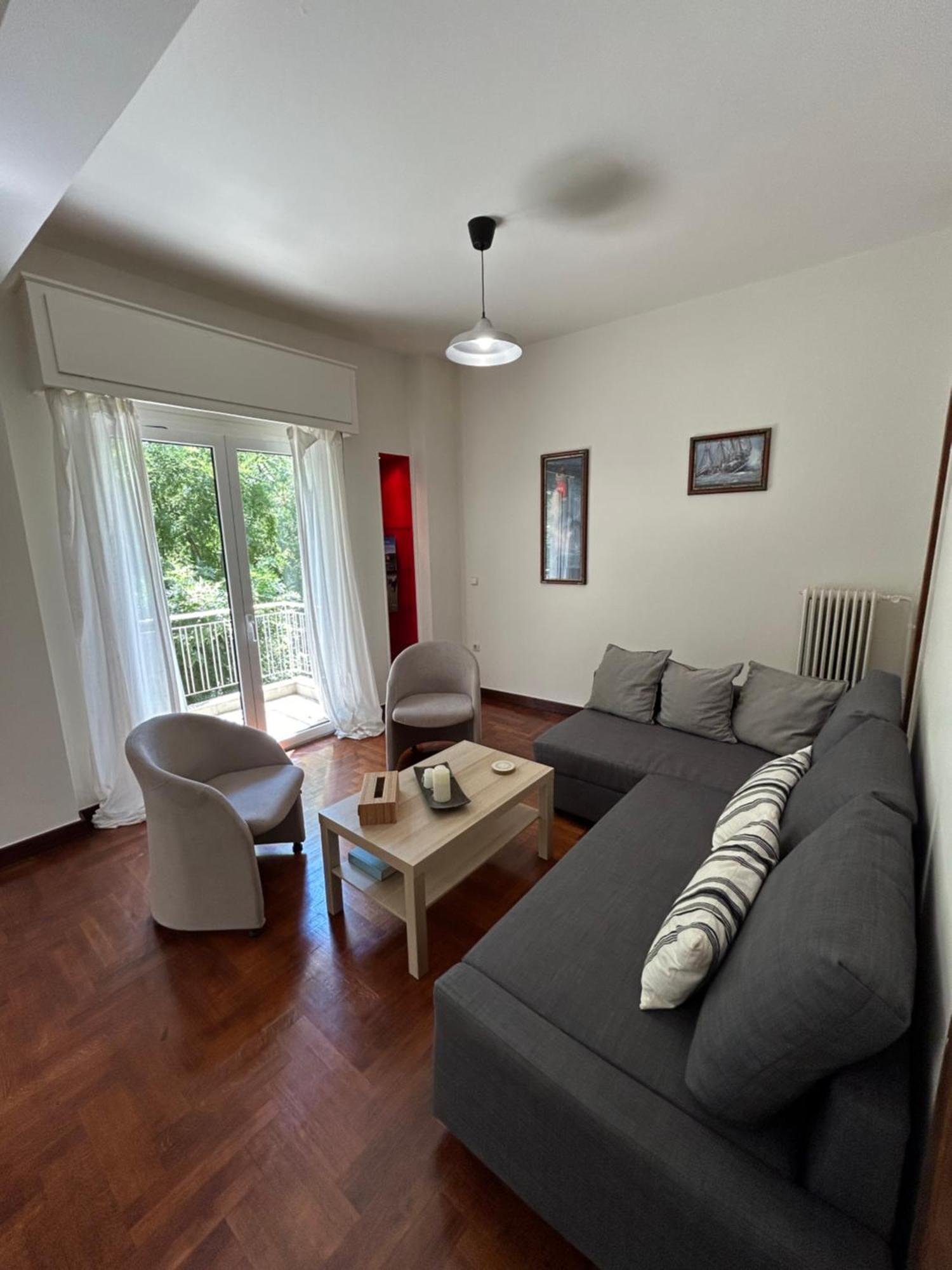 Acropolis Apartment Atene Esterno foto