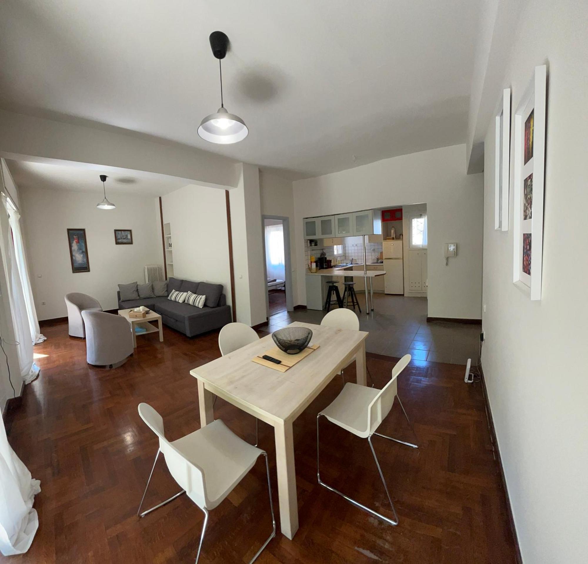 Acropolis Apartment Atene Esterno foto